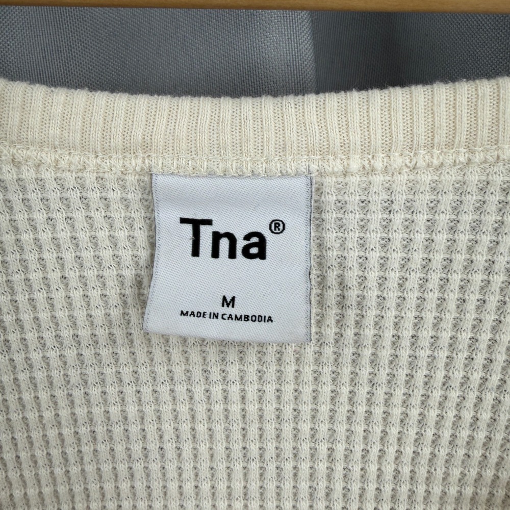 TNA Aritzia Waffle Knit Thermal Top Cream Long Sleeve Womens Medium - Picture 5 of 5